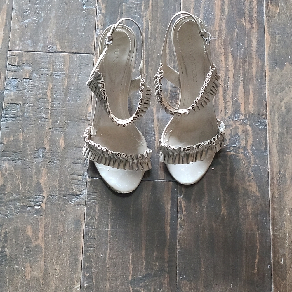 Burberry leather sandals 37.5